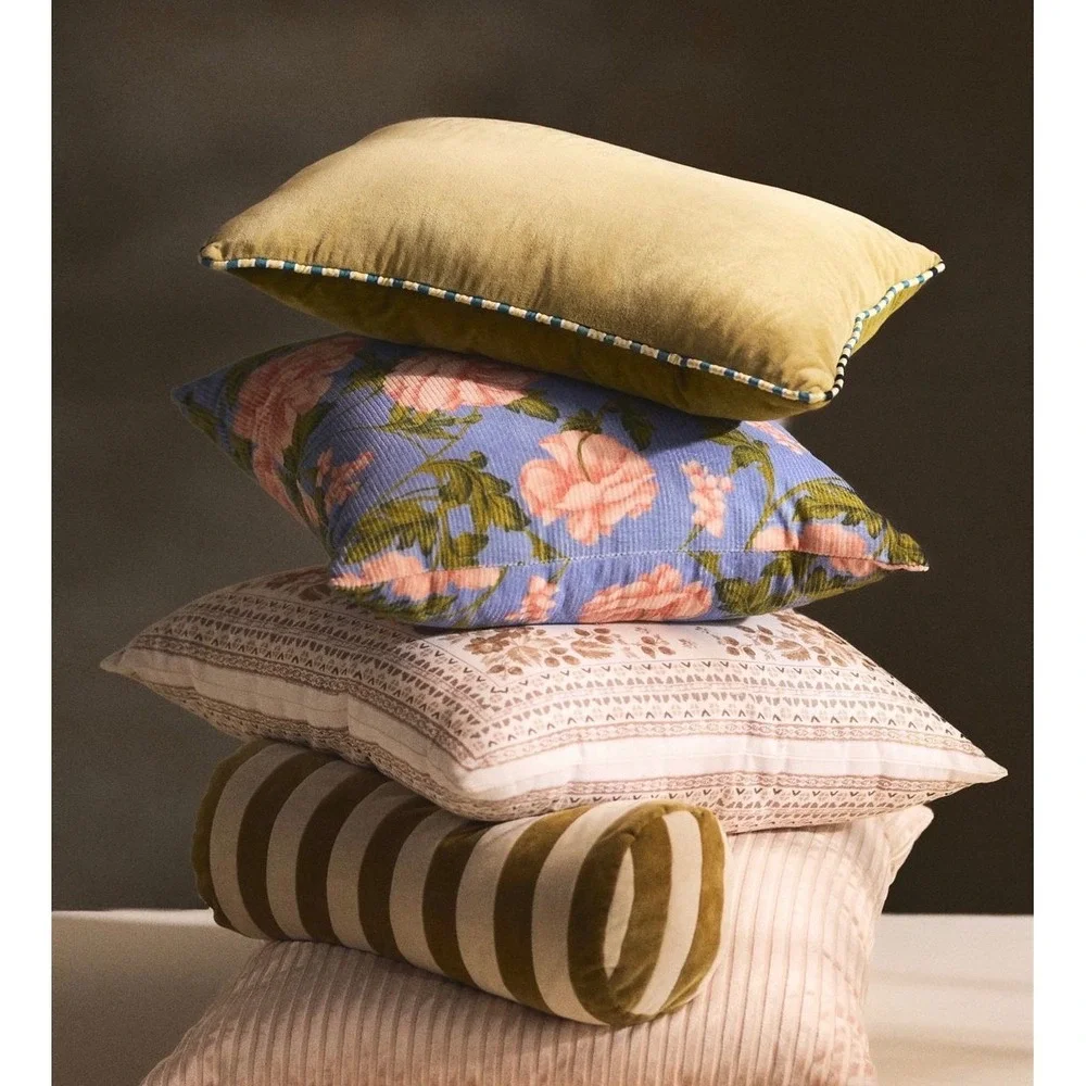 Anthropologie Floral‎ Celia Velvet Throw Pillow Blue Pink 100% Cotton Cord 18x18